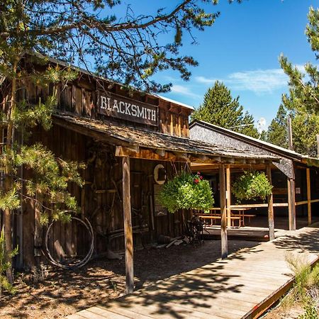 Bend-Sunriver Camping Resort Two-Bedroom Cabin 7 Εξωτερικό φωτογραφία