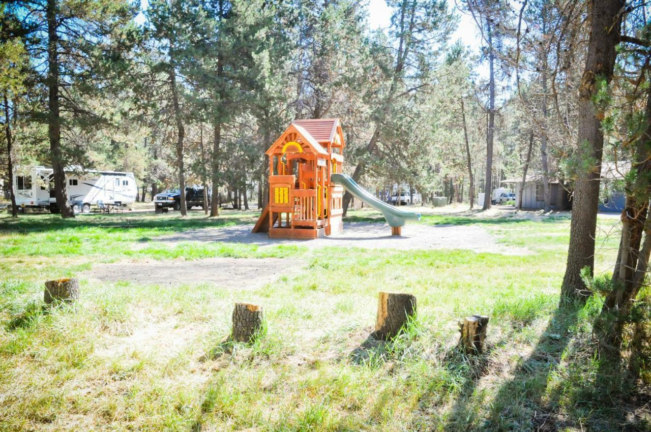 Bend-Sunriver Camping Resort Two-Bedroom Cabin 7 Εξωτερικό φωτογραφία